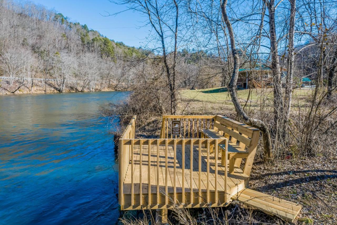 3 Bed 2 Bath Vacation Home In Whittier エクステリア 写真