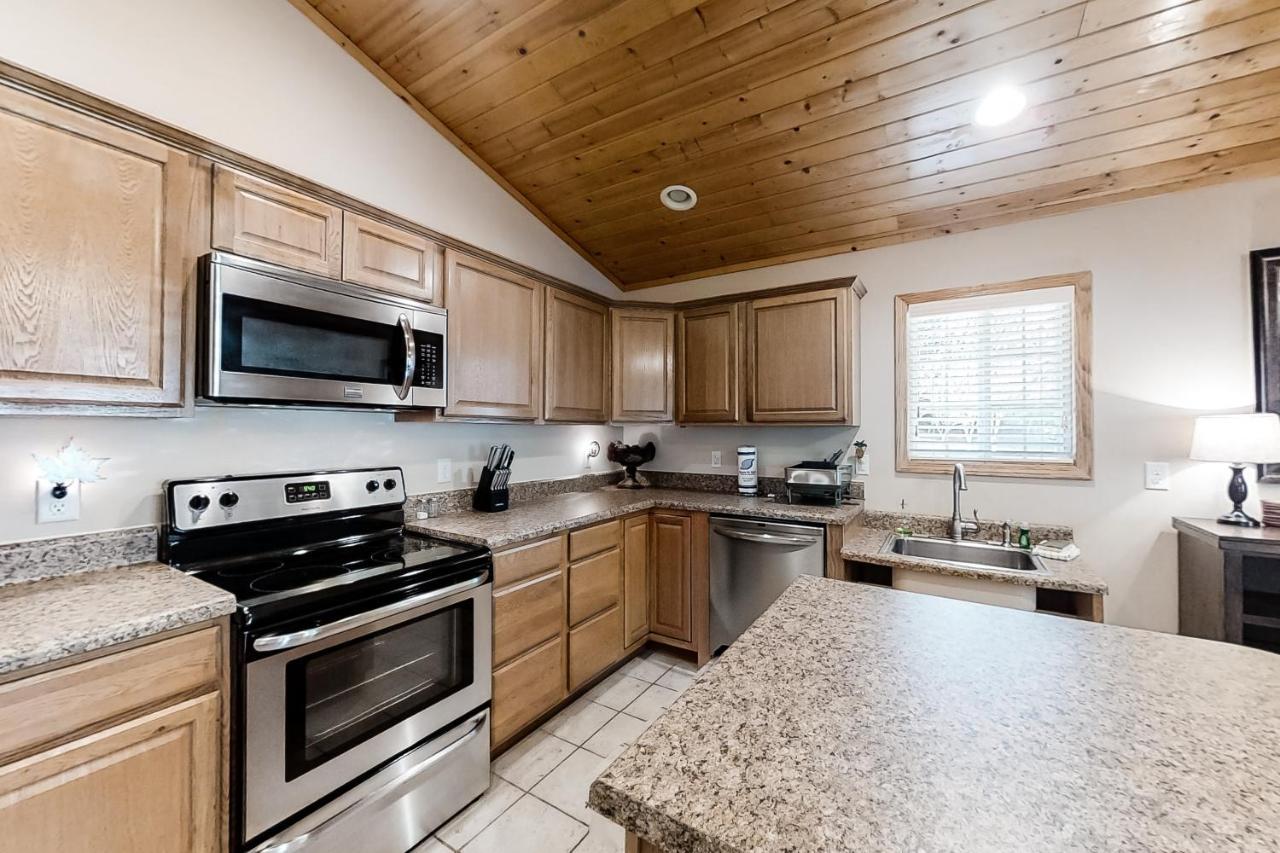 3 Bed 2 Bath Vacation Home In Whittier エクステリア 写真