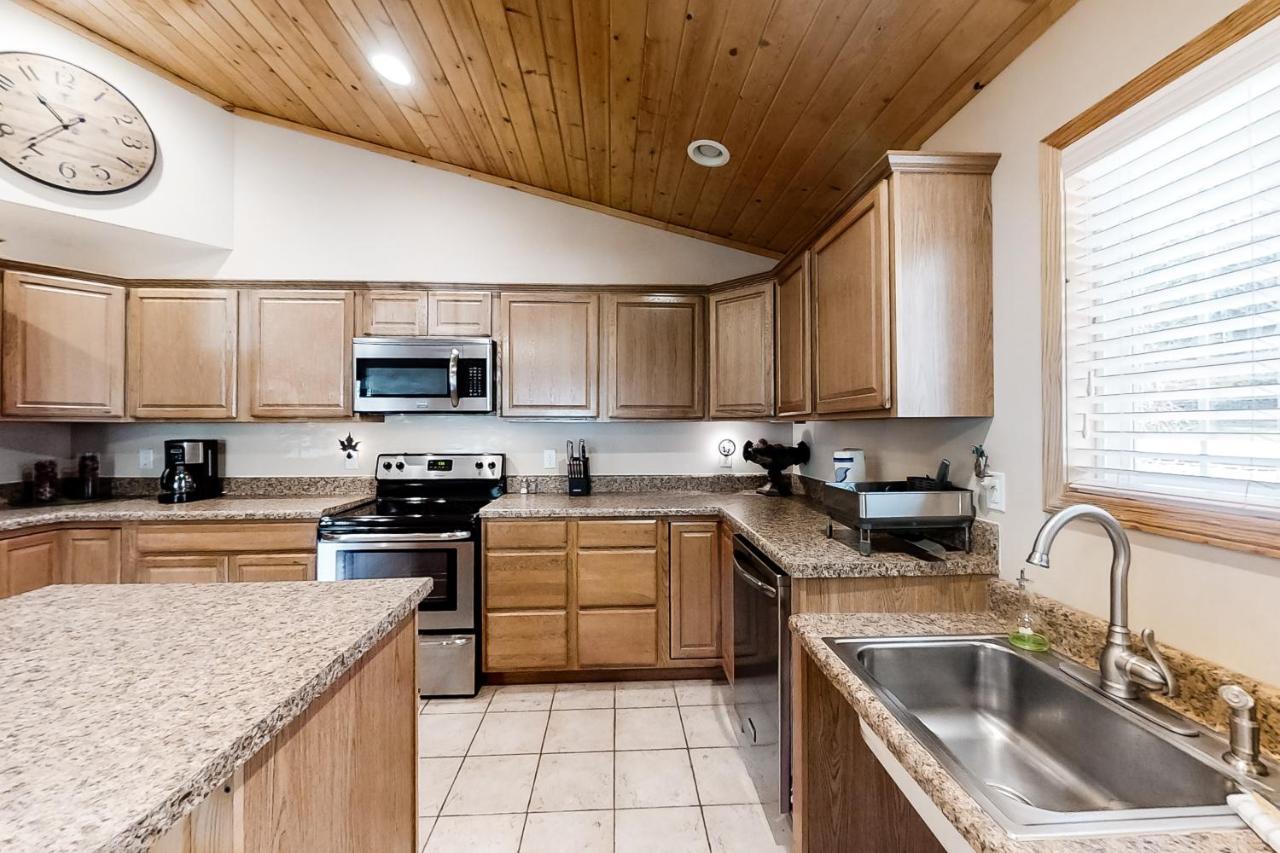 3 Bed 2 Bath Vacation Home In Whittier エクステリア 写真